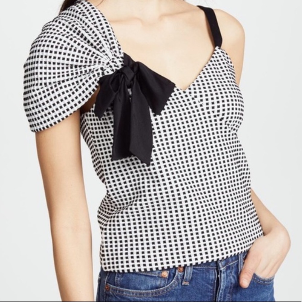 Cute top with bow